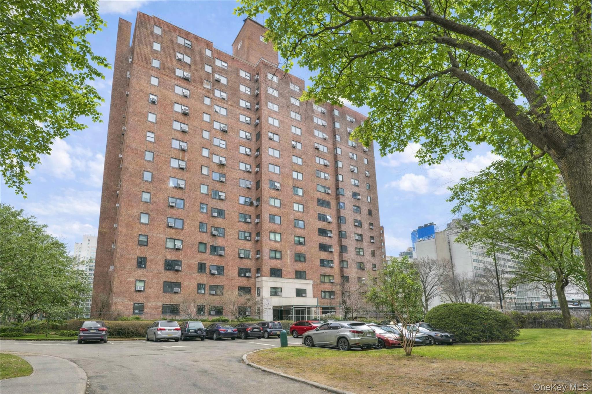225 Adams Street H-1 — photo