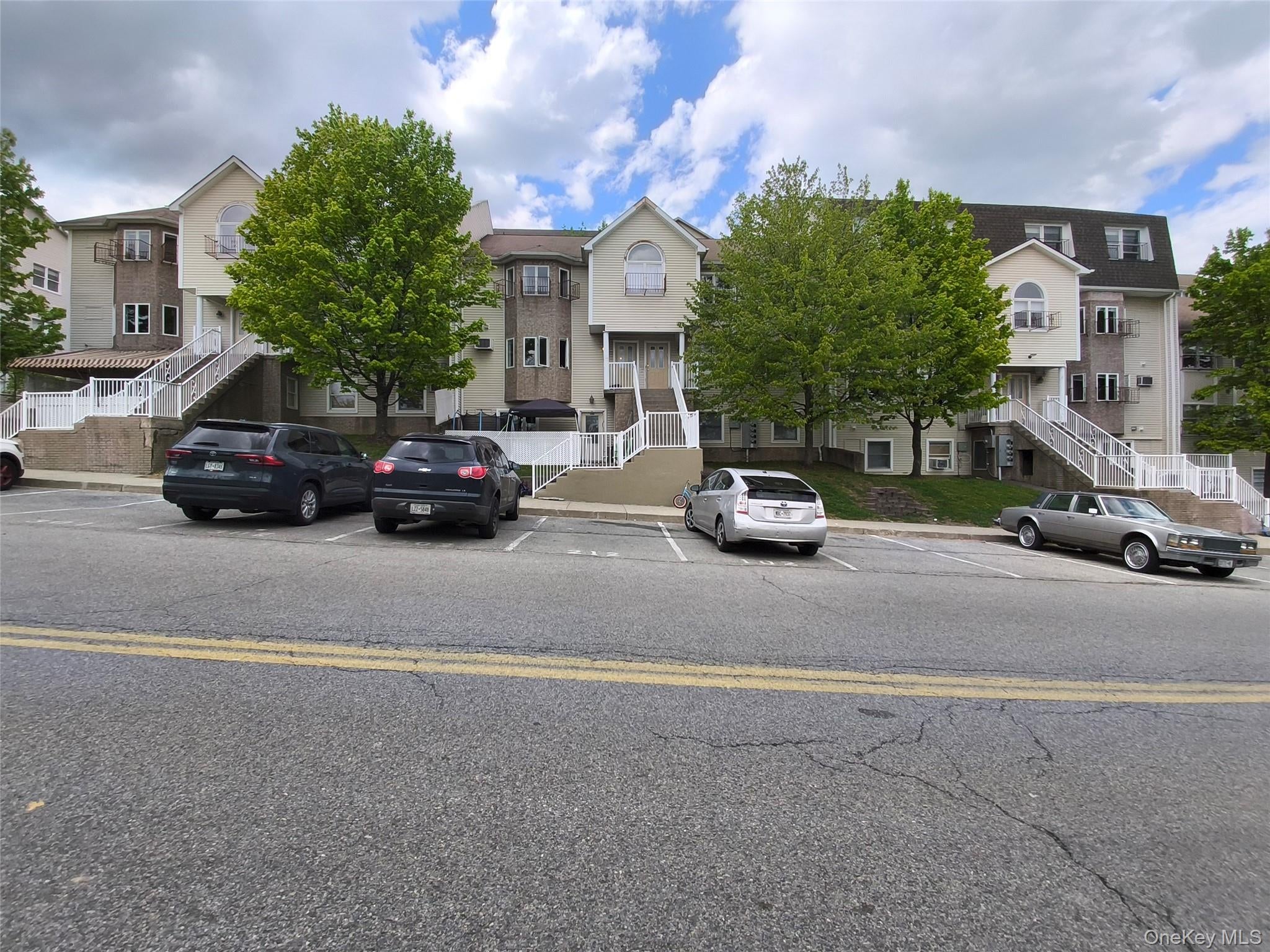 5 Sasev Court 302 — photo