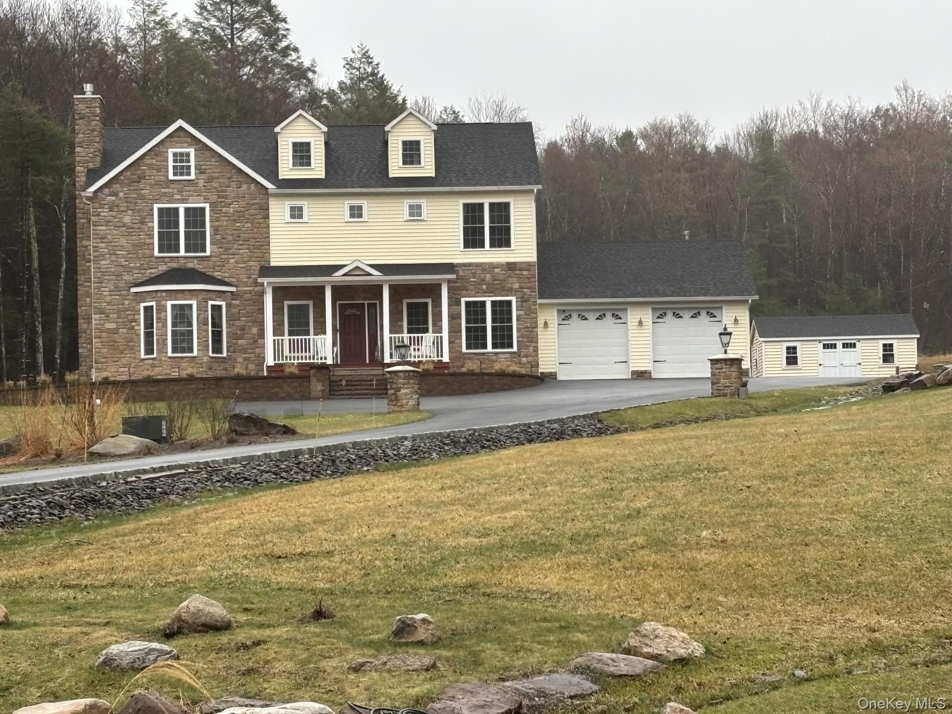 657 Sackett Lake Road — photo