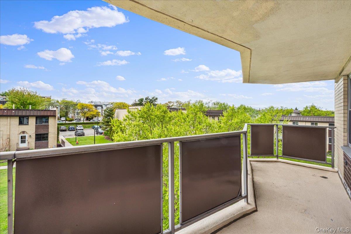 17-85 215th Street 3E — photo