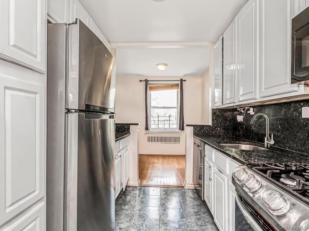 3636 Fieldston Road 7B — photo