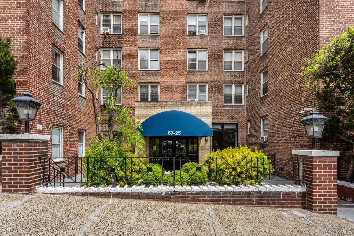 67-25 Dartmouth Street 6D — photo