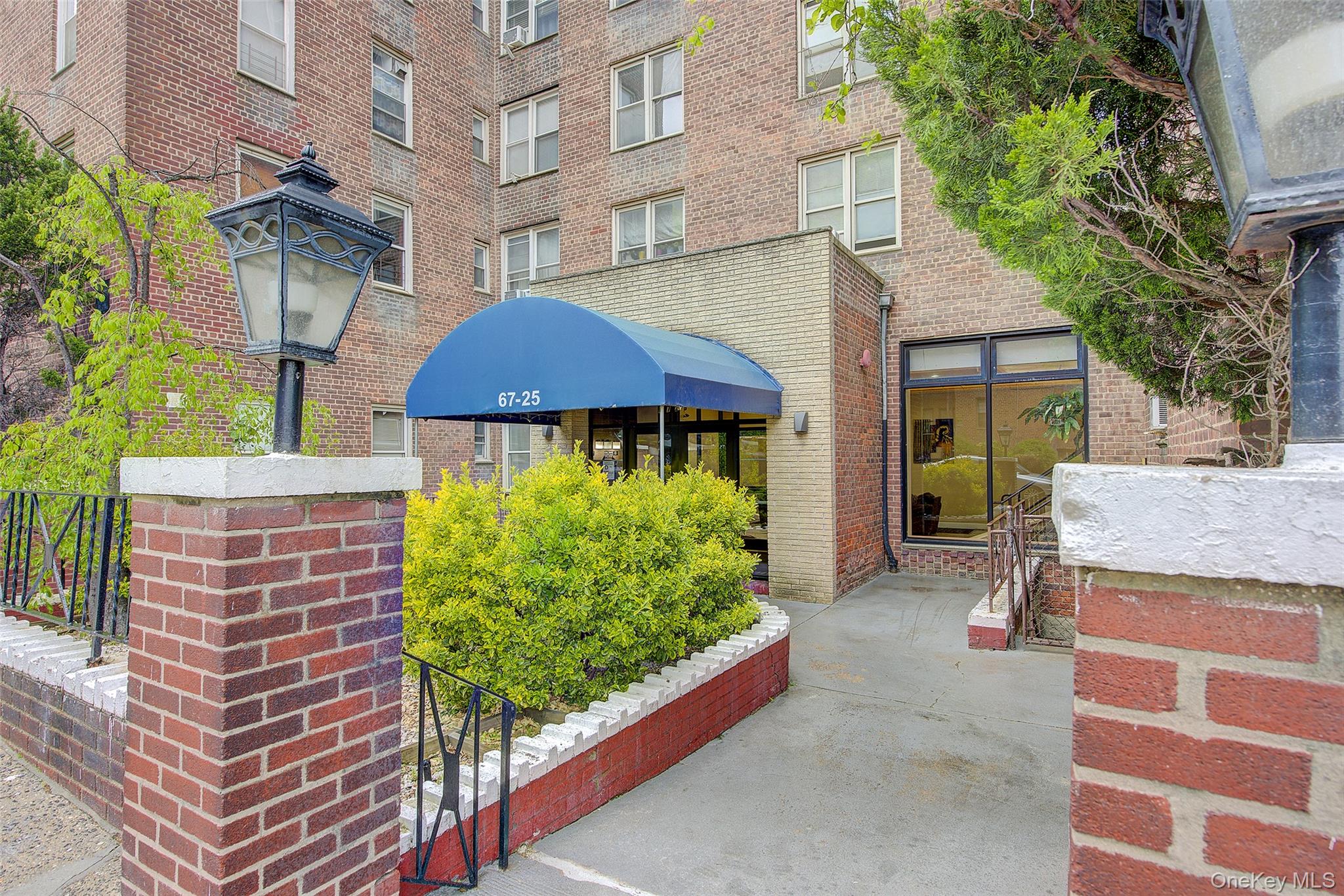 67-25 Dartmouth Street 7H — photo