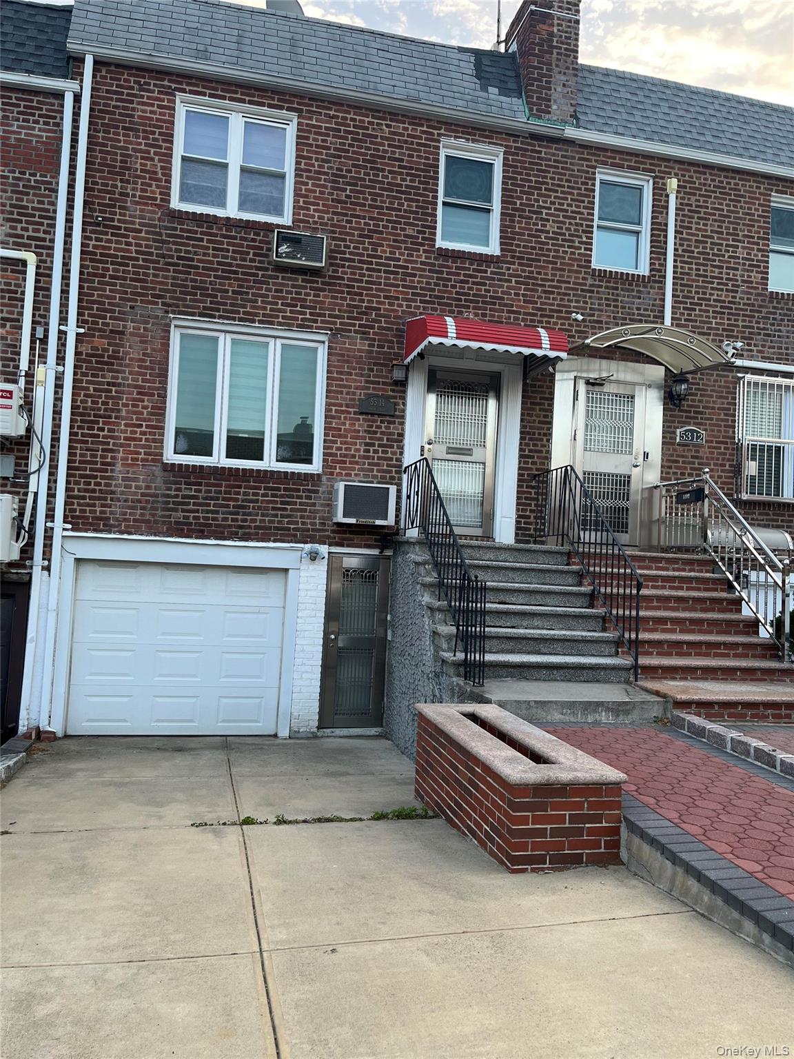 5314 194th Street — photo