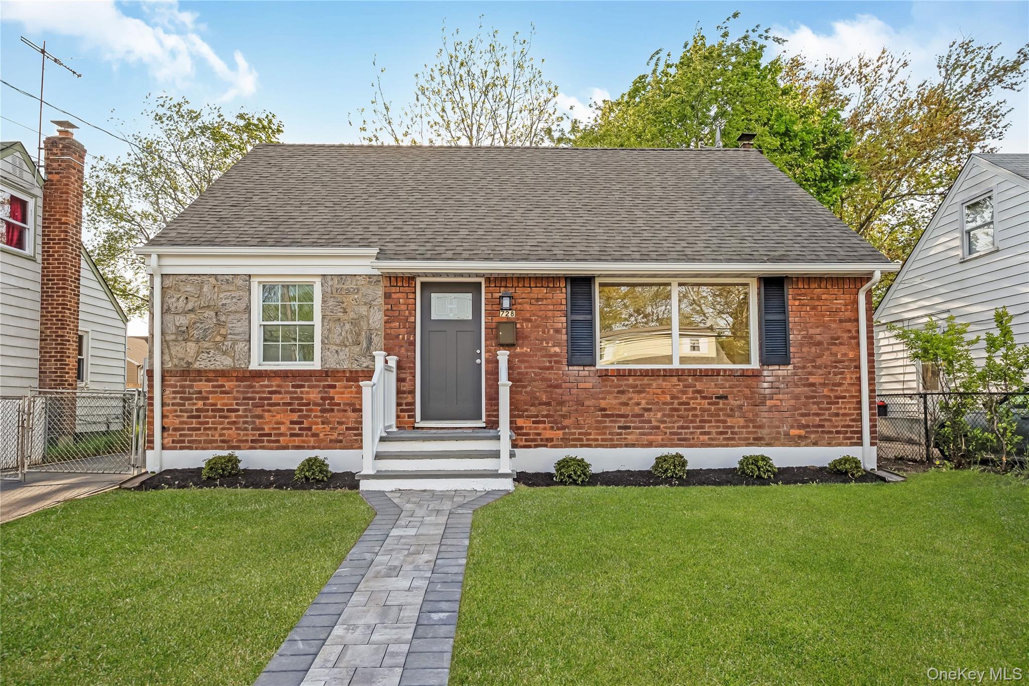 728 Martin Drive — photo