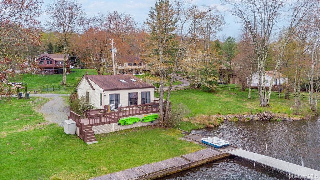 13 Redwood Lane — photo