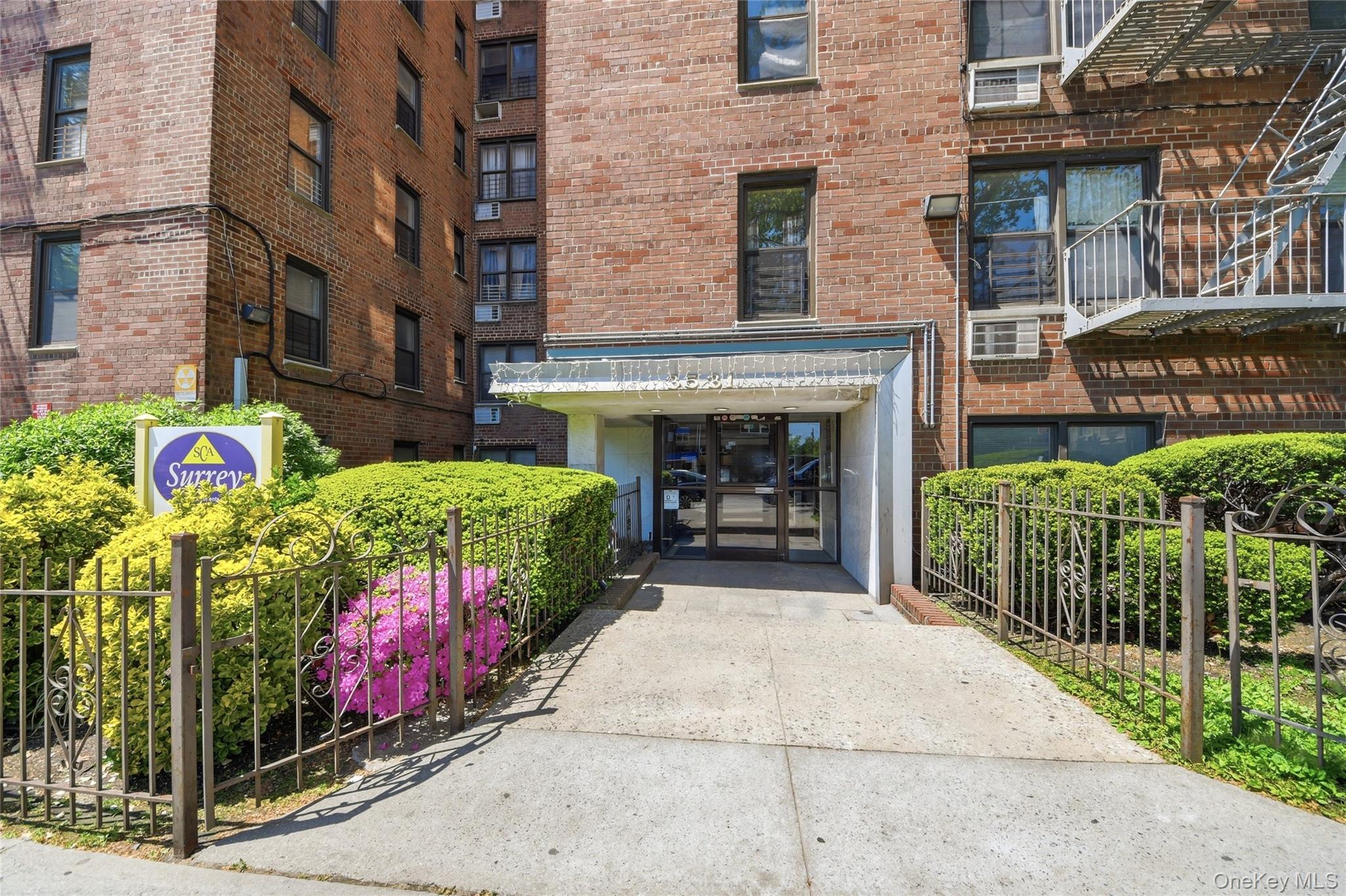 3531 Bronxwood 6K — photo