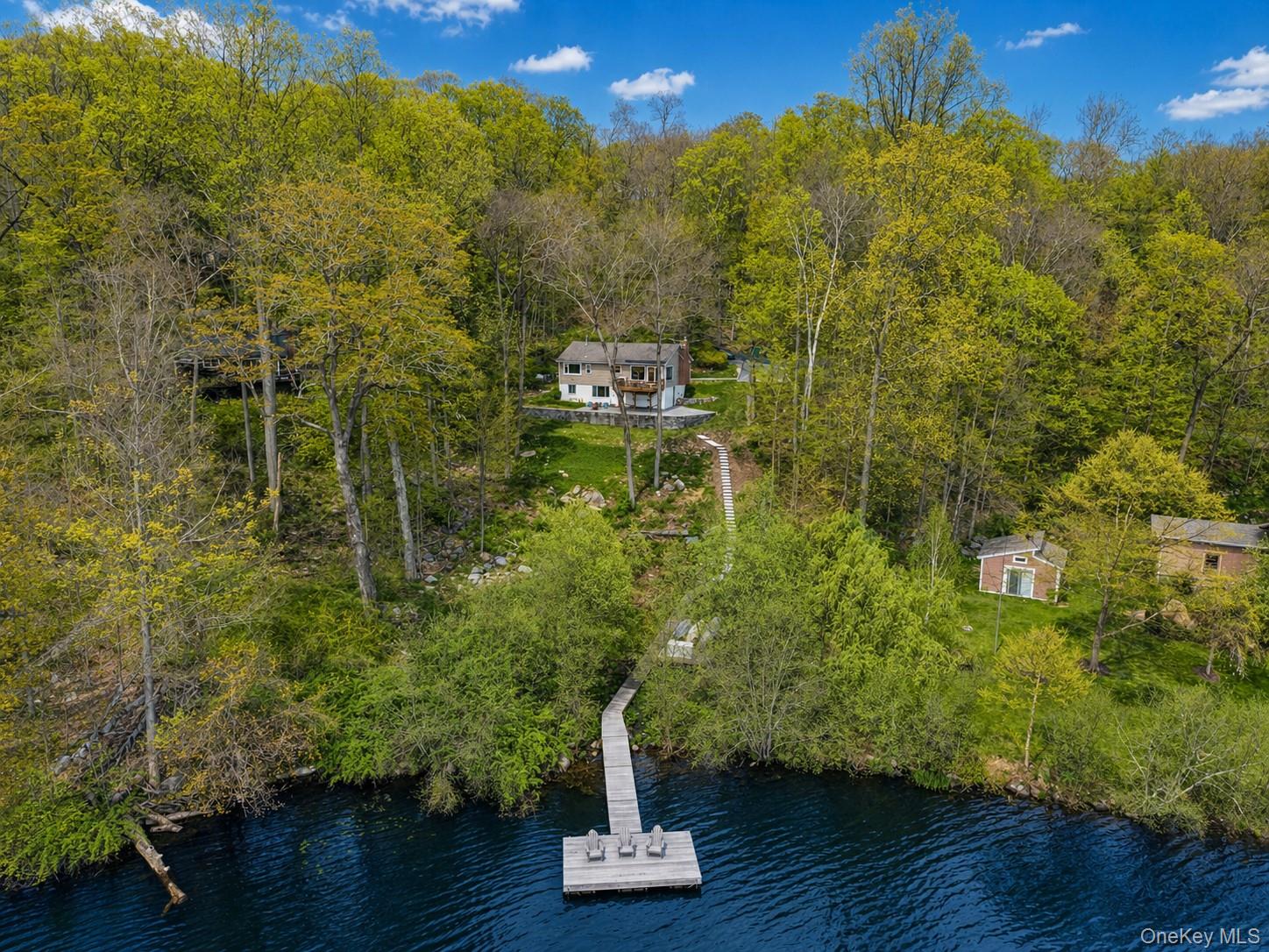 101 Seven Hills Lake Drive — photo