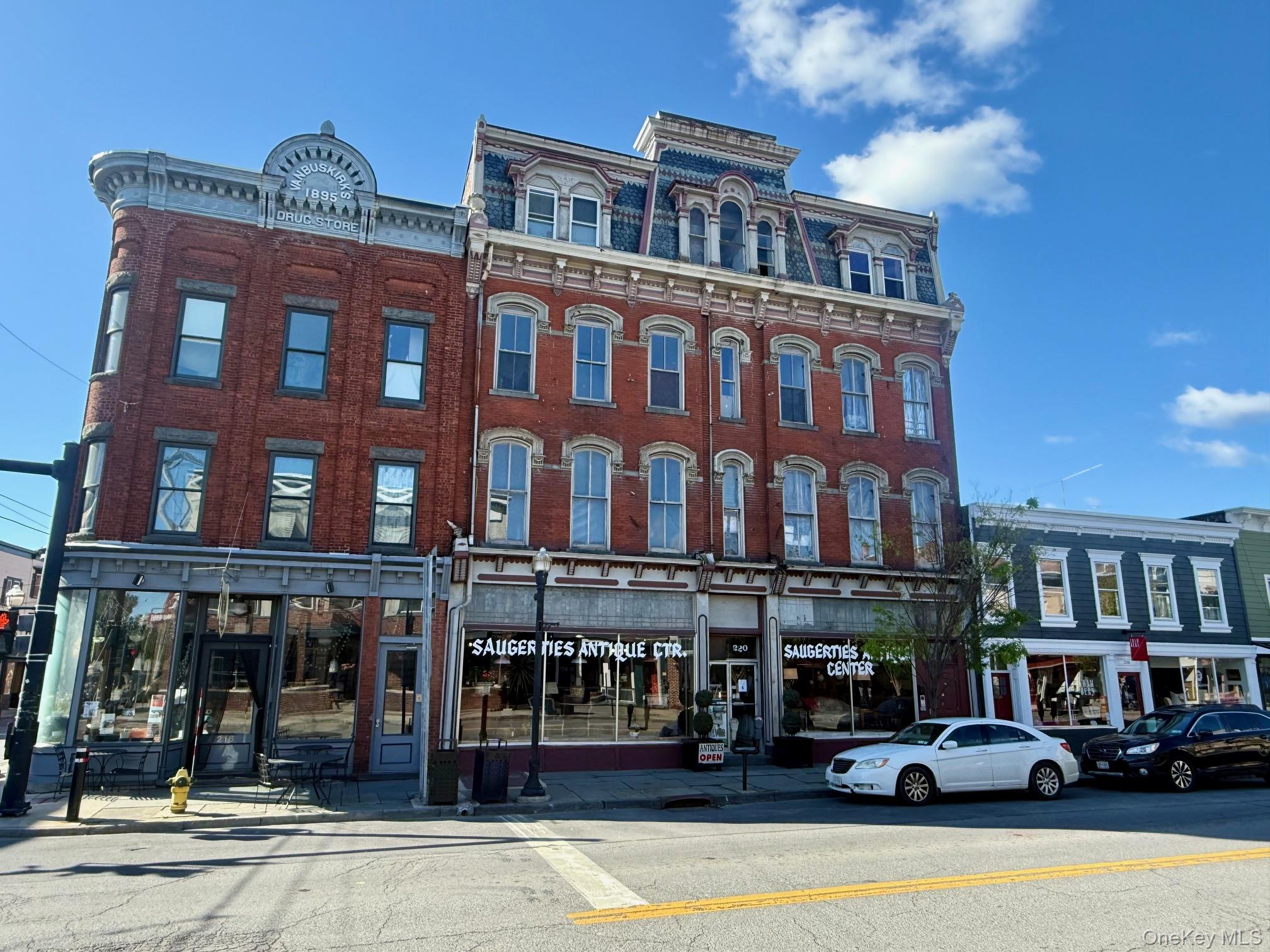 220 Main Street — photo