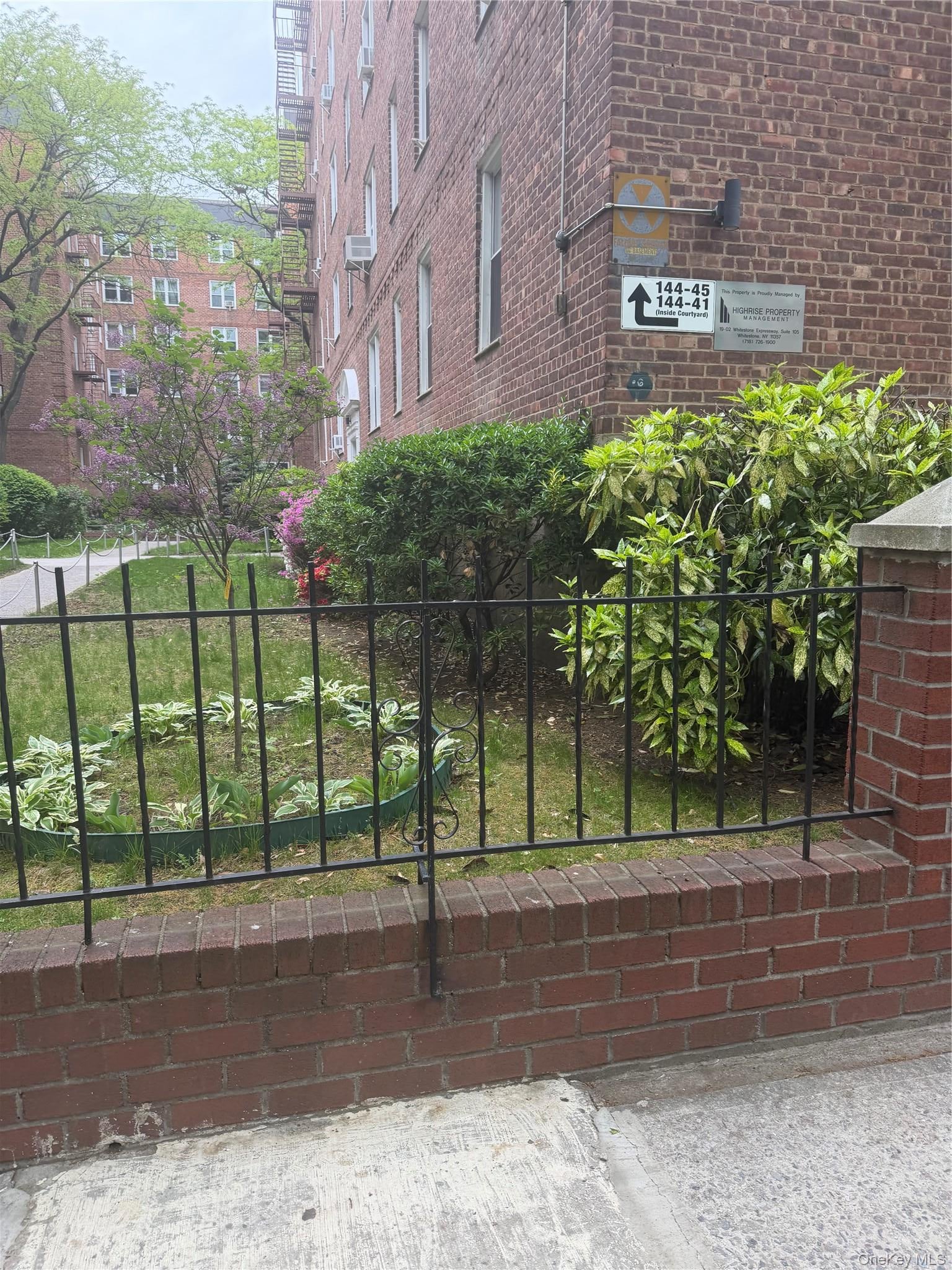 144-45 Sanford Ave 3F — photo