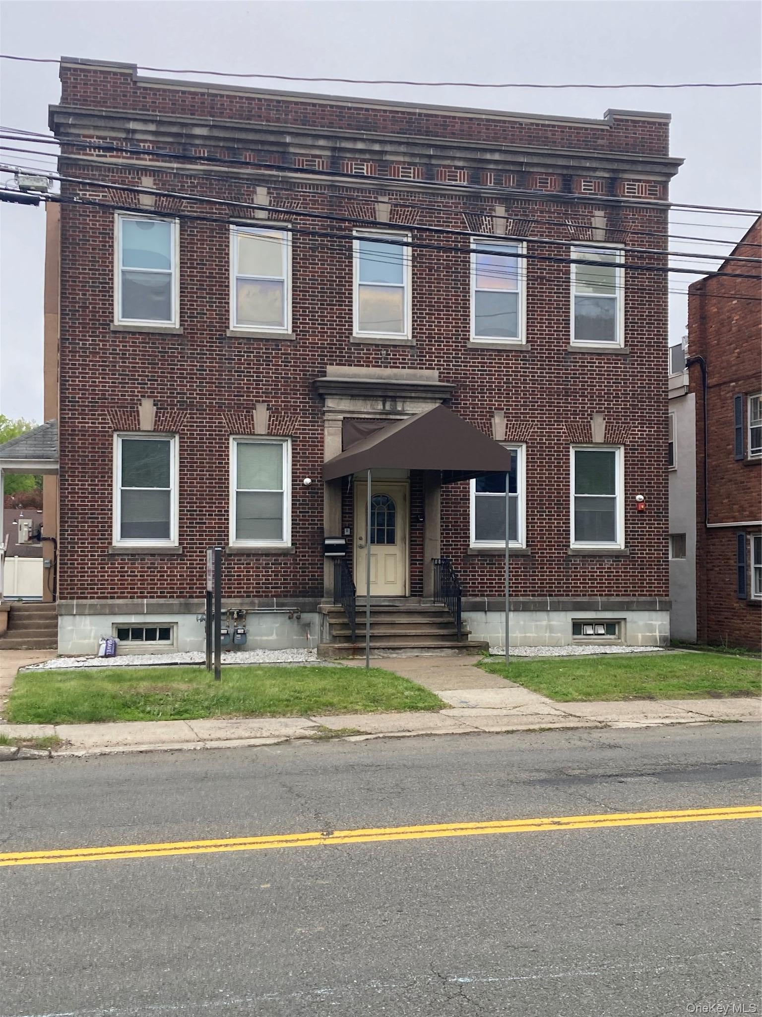 141 Lafayette Avenue — photo