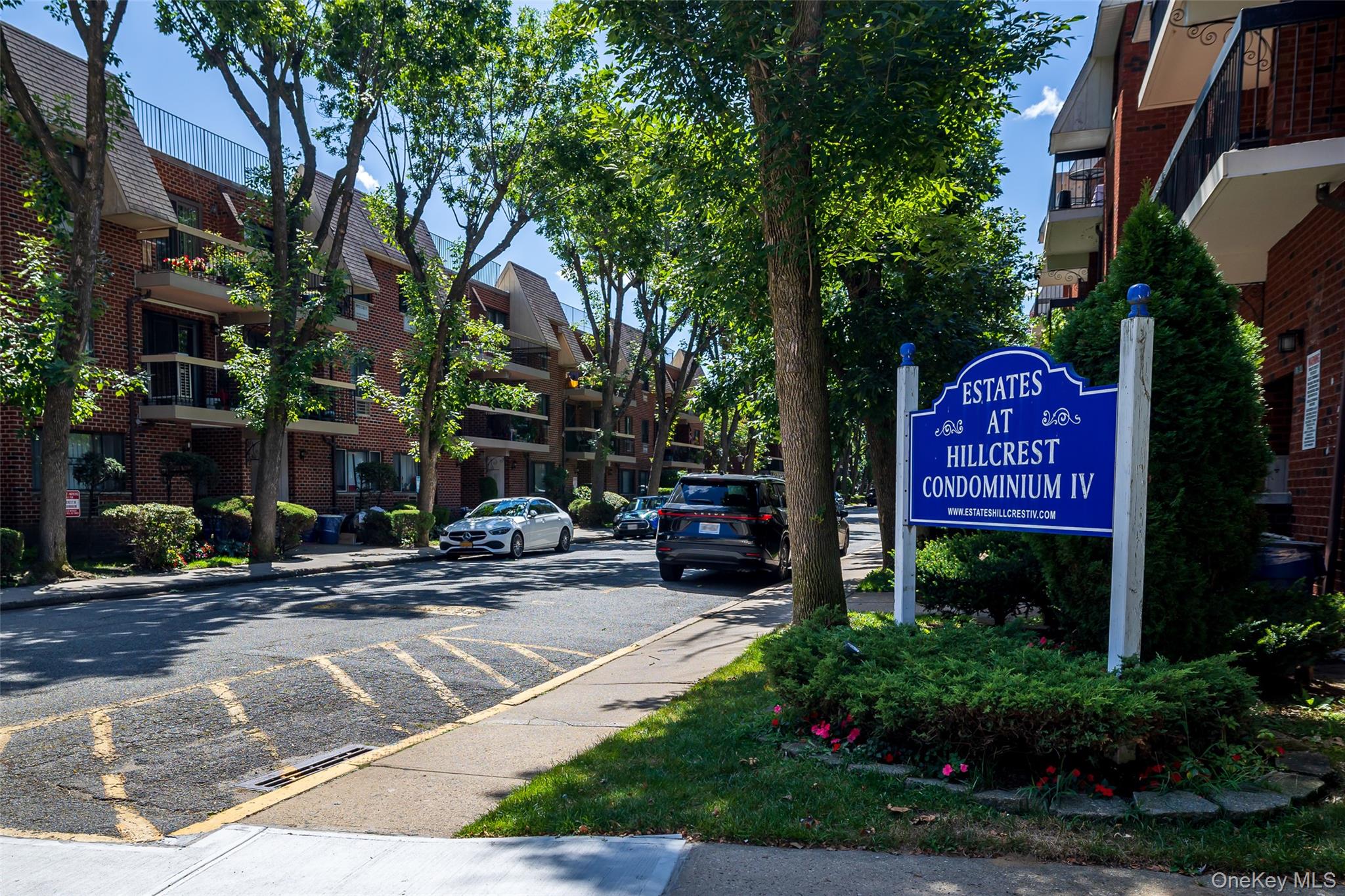 7111 Sutton Place 3 — photo