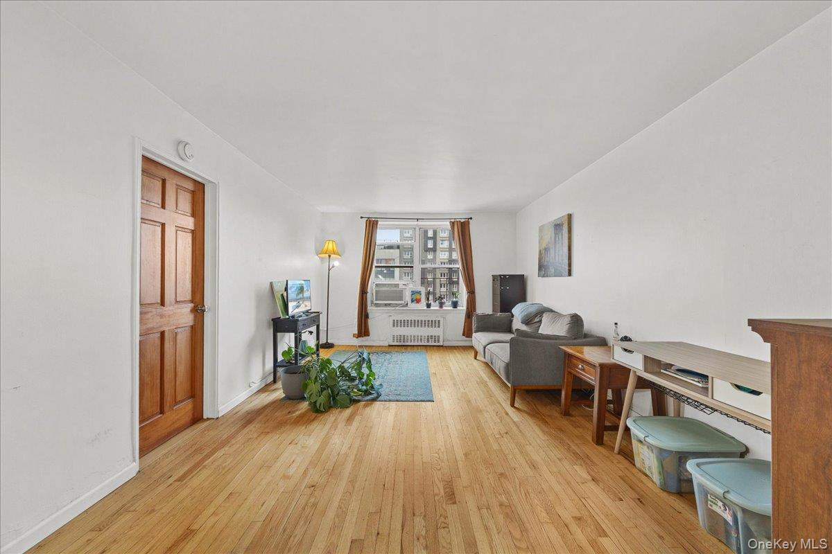 3176 Decatur Avenue 3a — photo