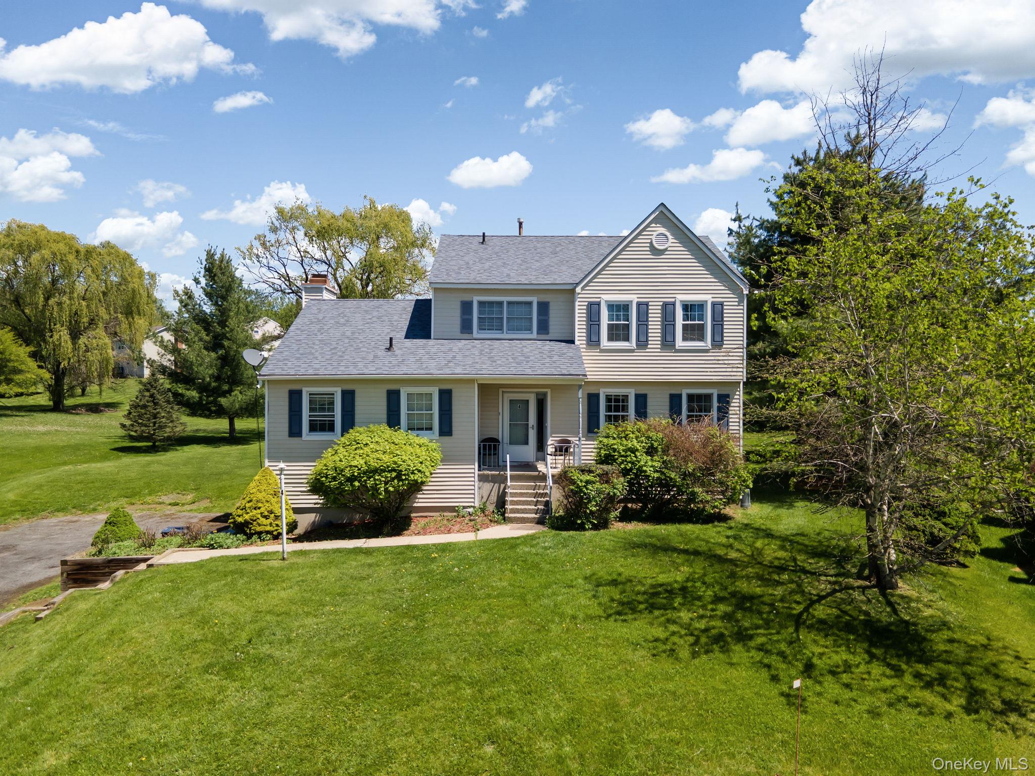 4 Brook Court — photo