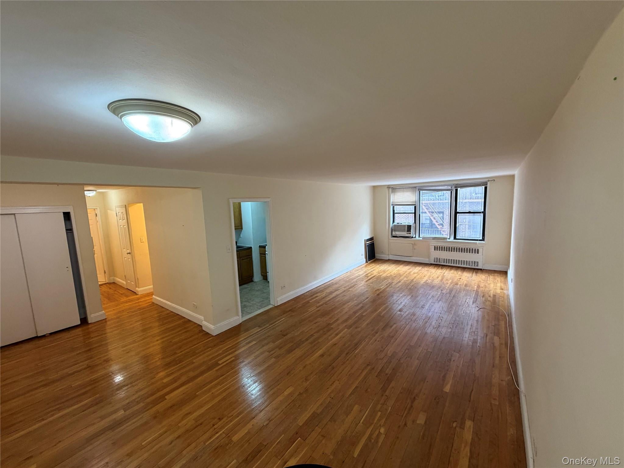 83-30 Vietor Avenue 312 — photo