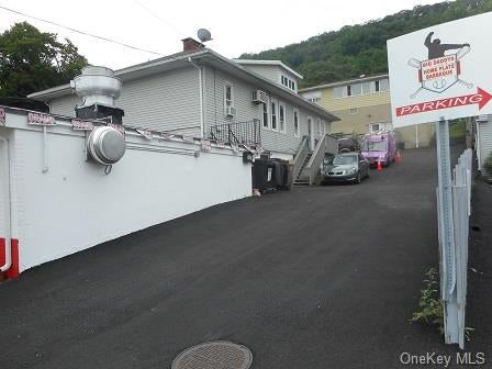 167 Route 9W — photo