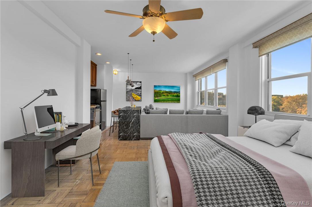 3935 Blackstone Avenue 5K — photo