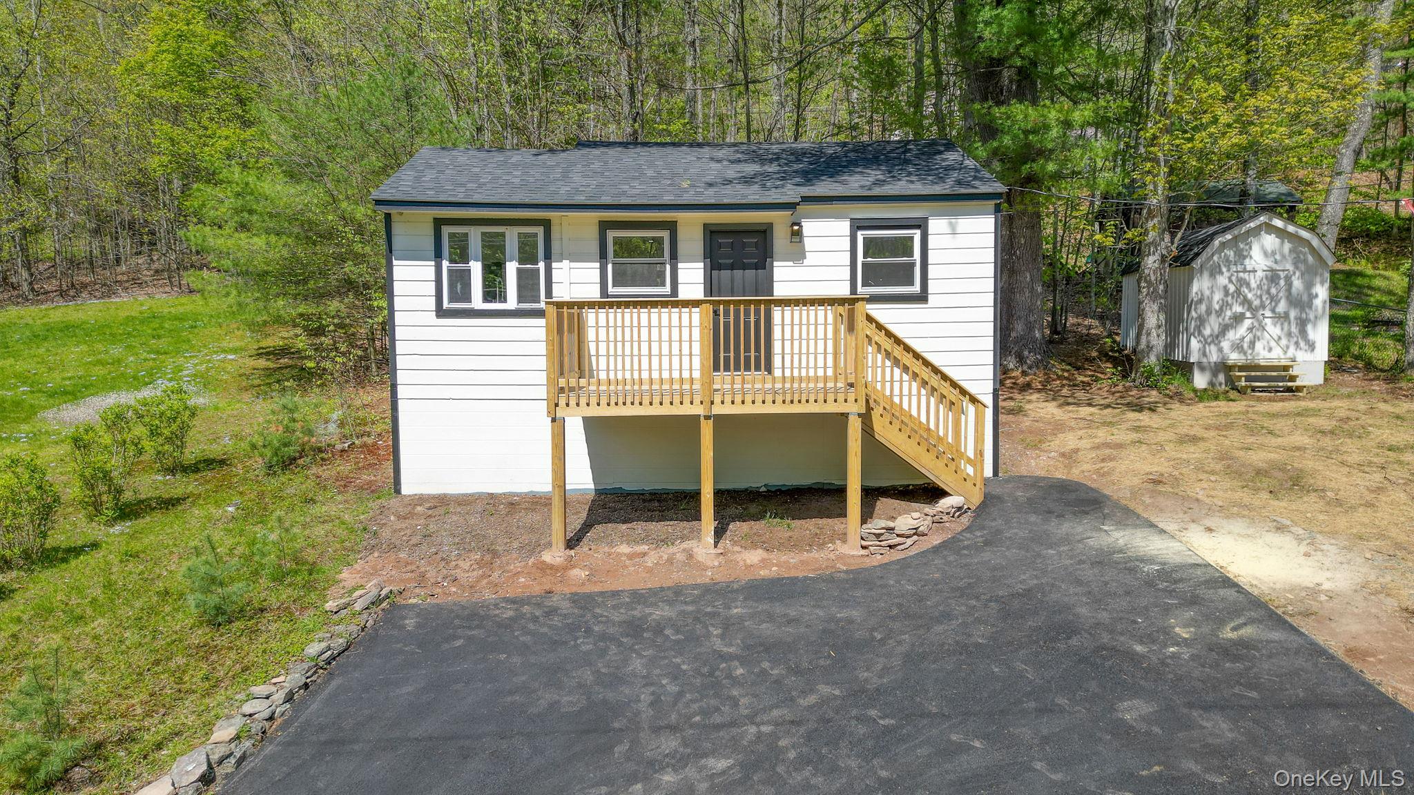 25 Overlook Road — photo