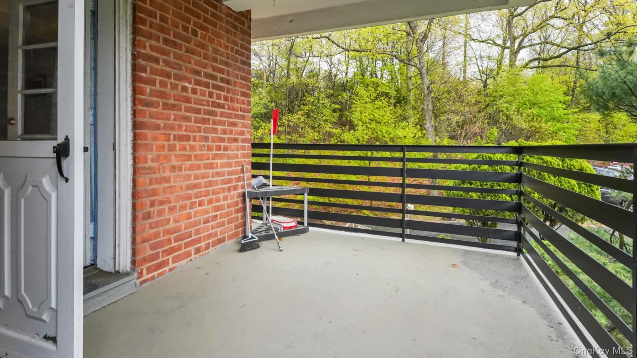 1133 Midland Avenue 3K — photo