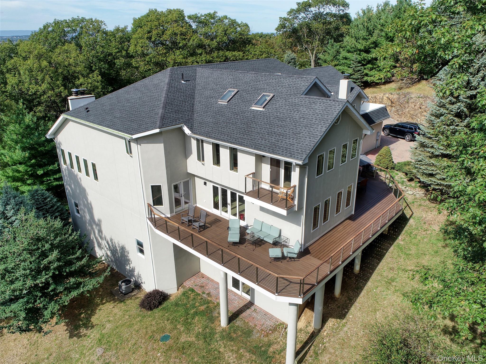 12 Parks Wood Drive — photo