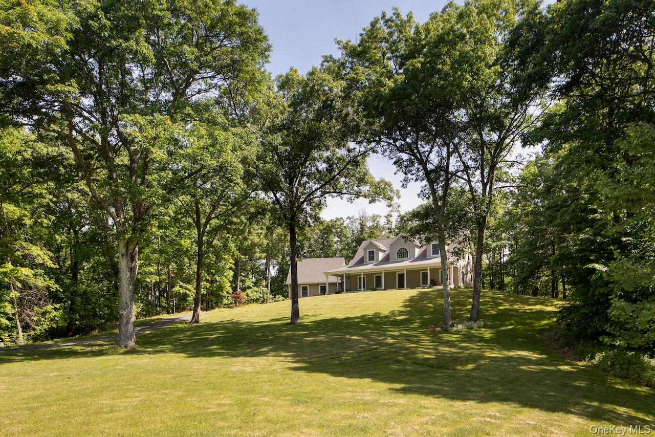 82 Maple Hill Lane — photo