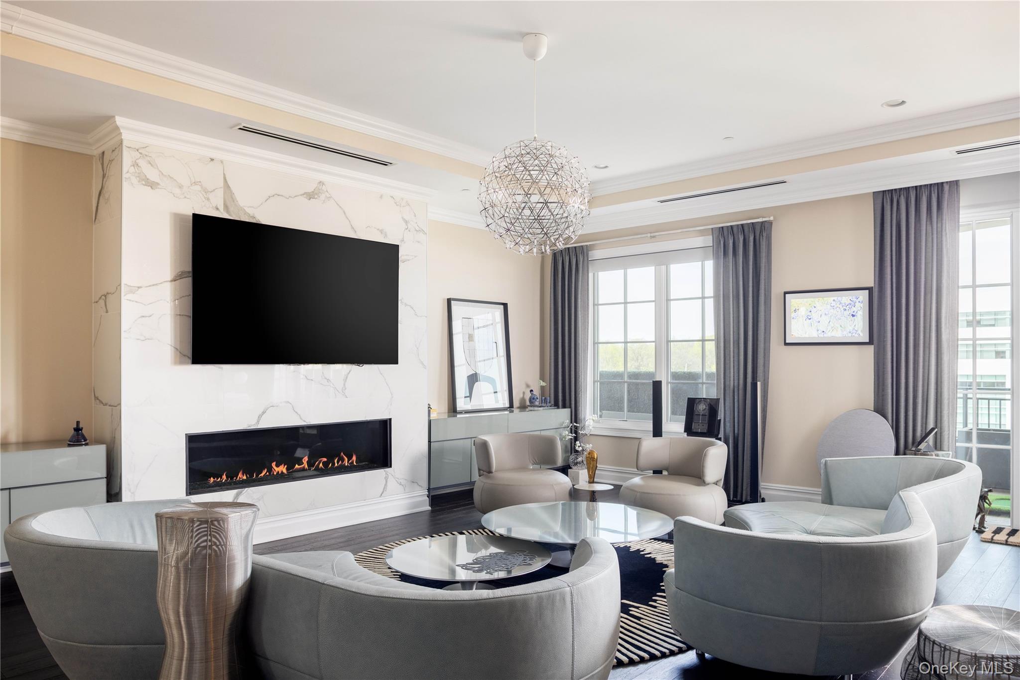 5000 Royal Court 5101 — photo