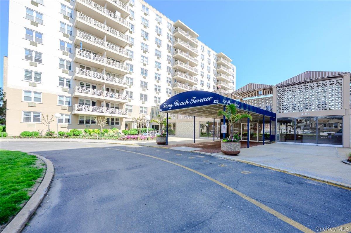 450 Shore 1a — photo