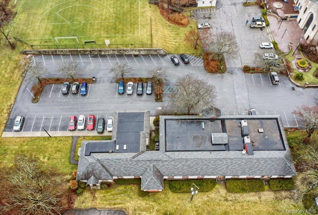 527 Route 22 — photo