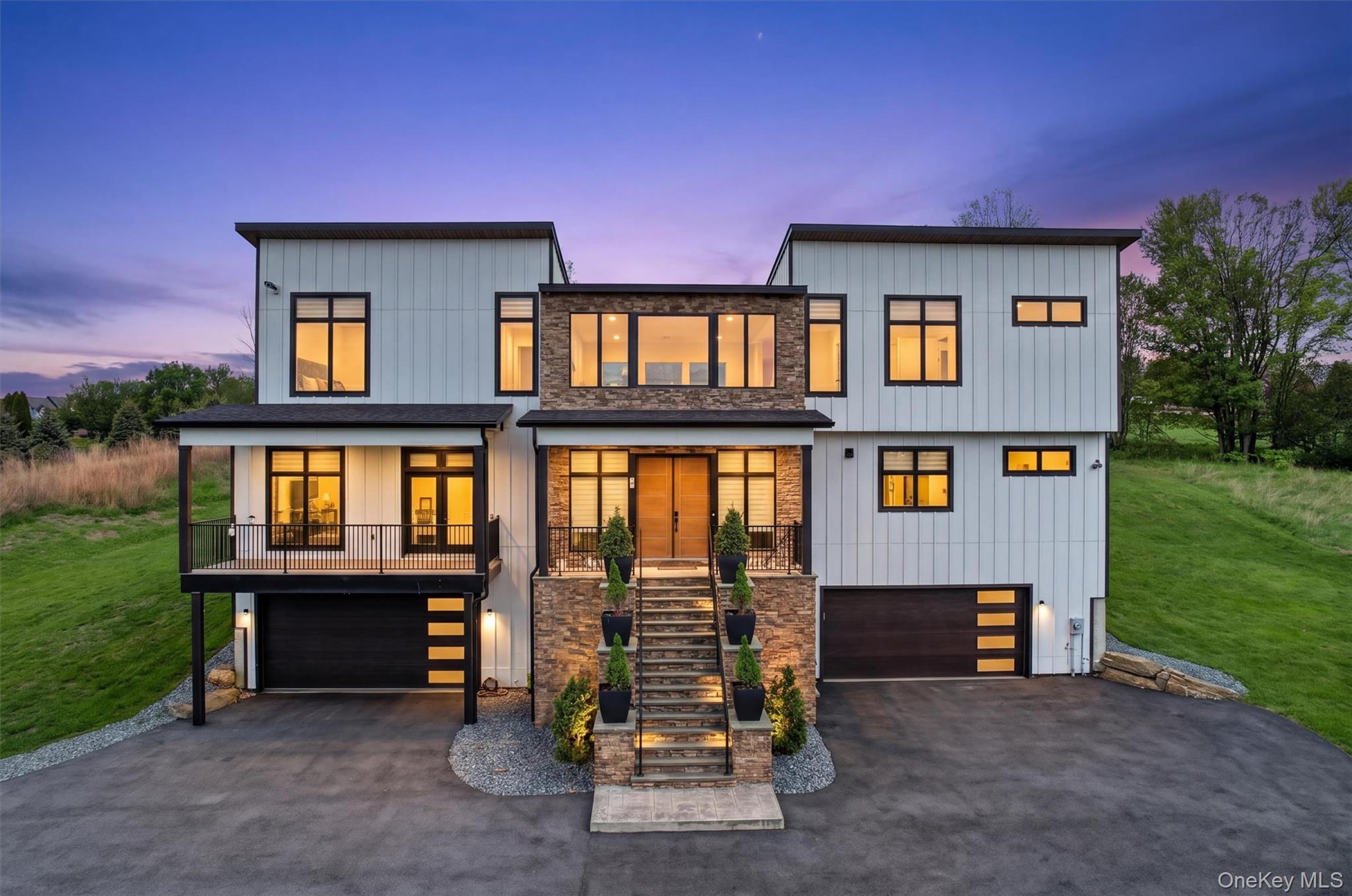 15 White Tail Drive — photo