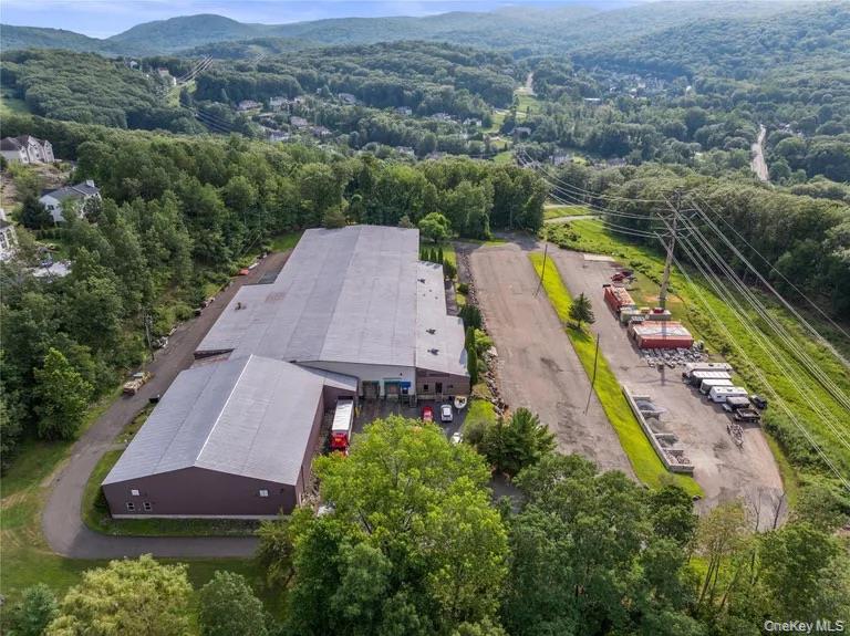 380 Route 210 — photo