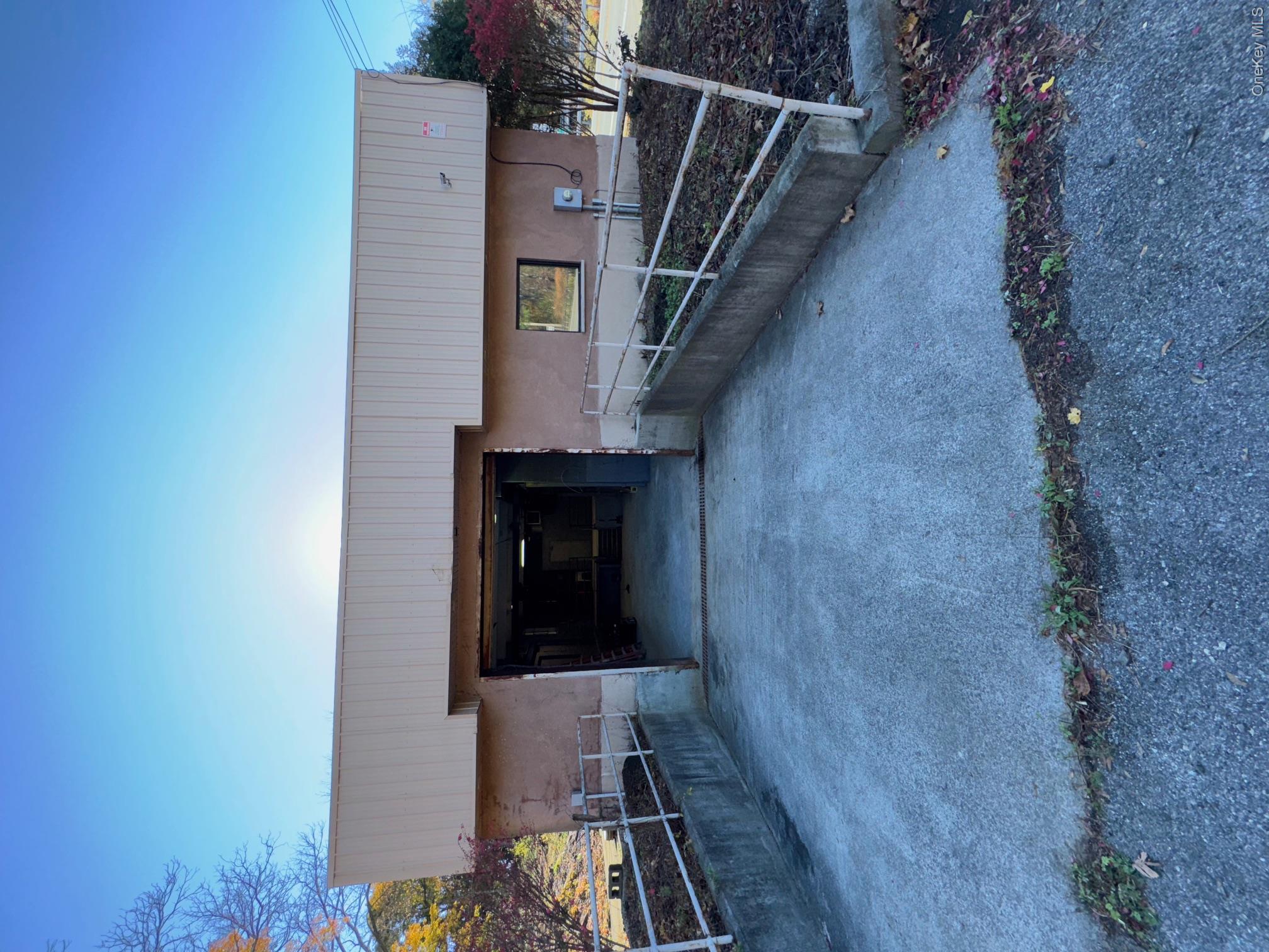 3480 Route 208 — photo