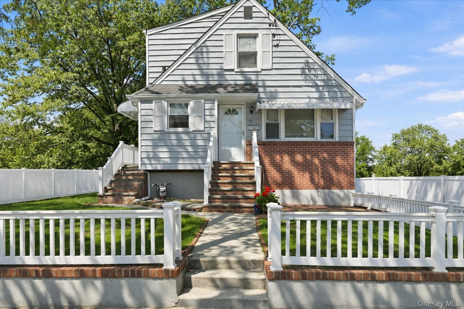 51 Hickory Road — photo