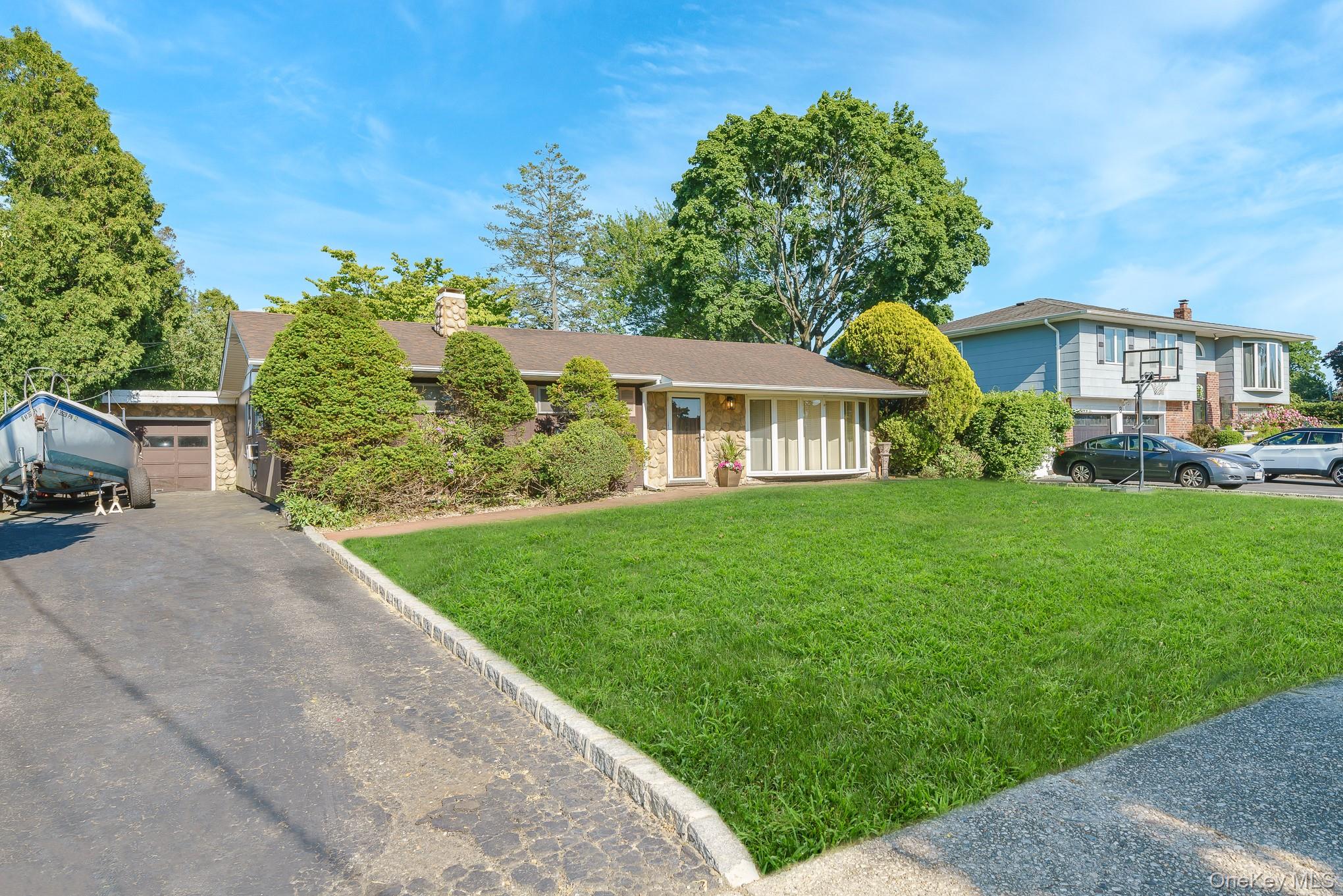 10 Rye Place, Smithtown, NY 11725 — photo 2