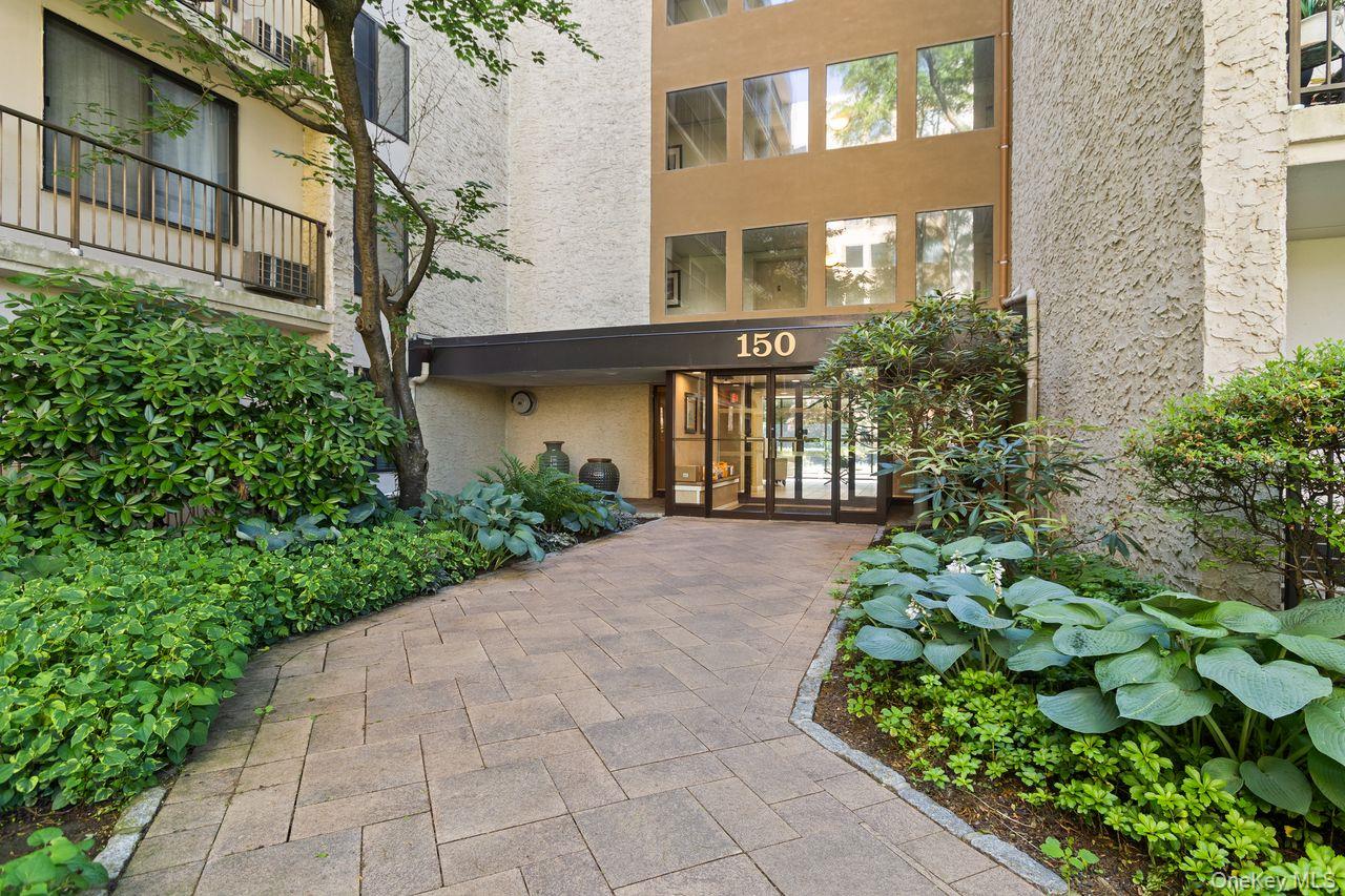 150 Overlook 5F — photo