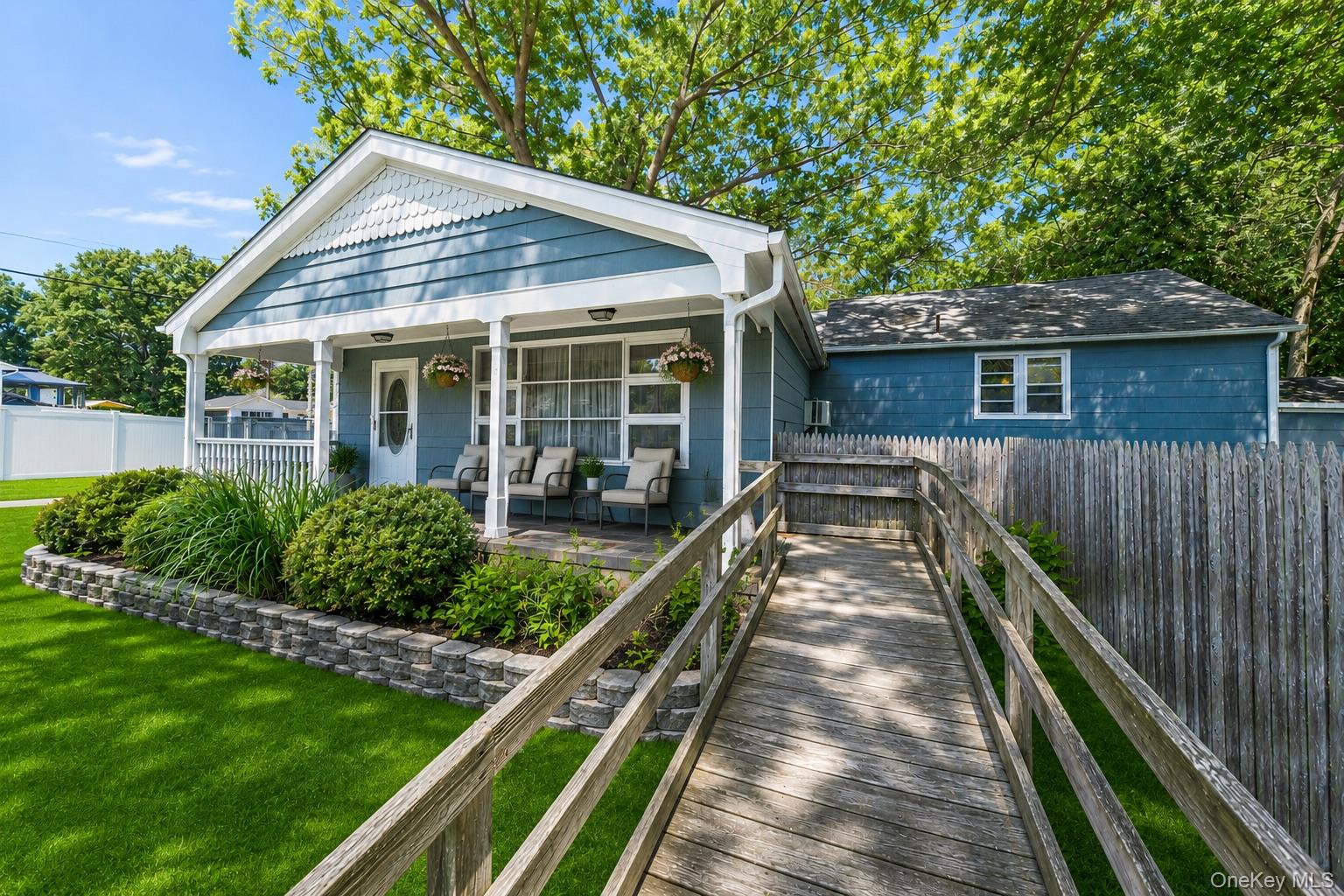 3 Curtis Drive — photo