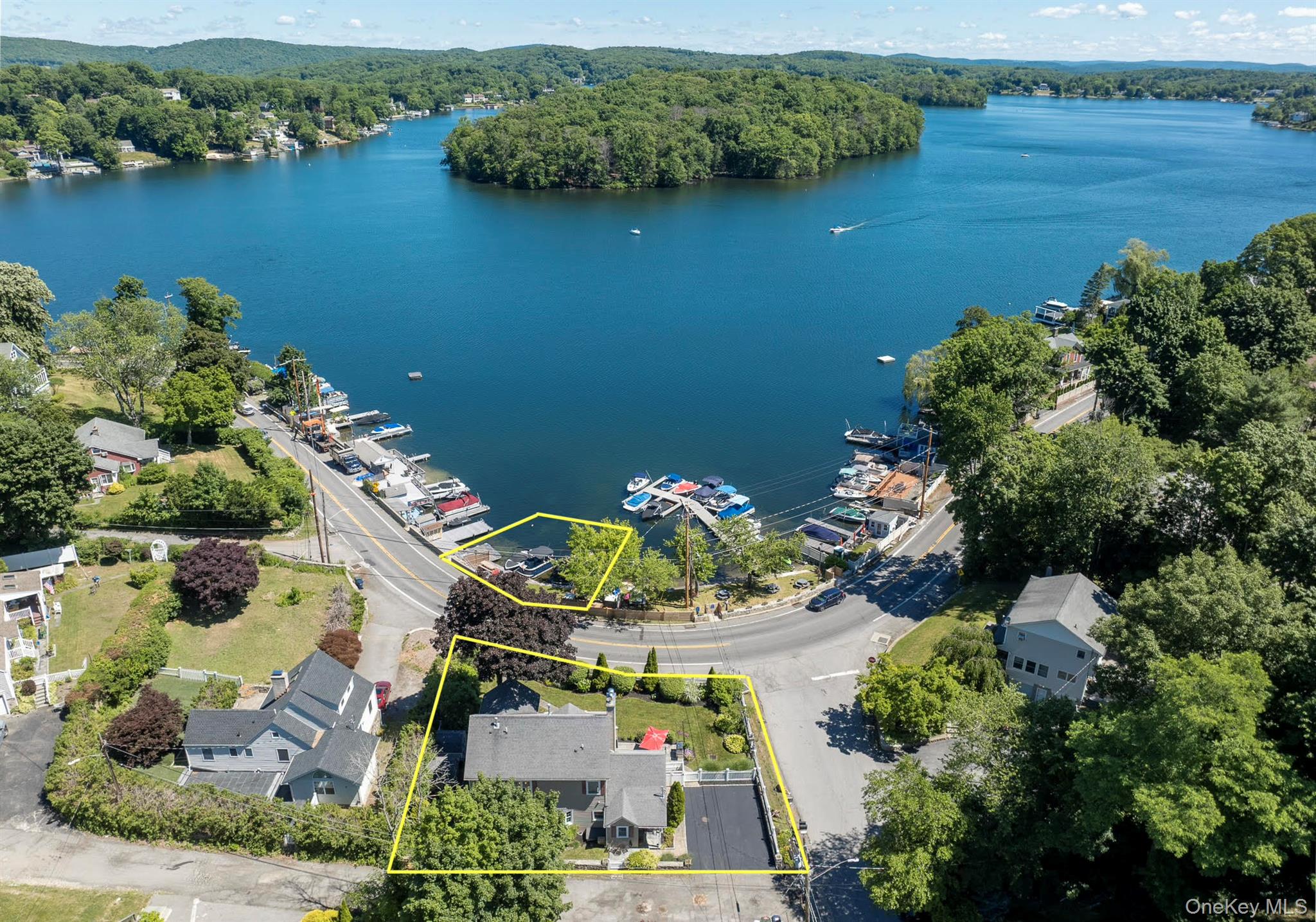 1 Colonial Drive — photo
