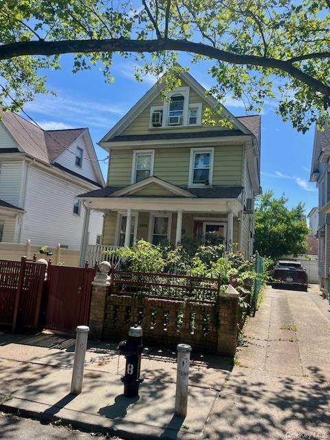 8424 109th Street — photo