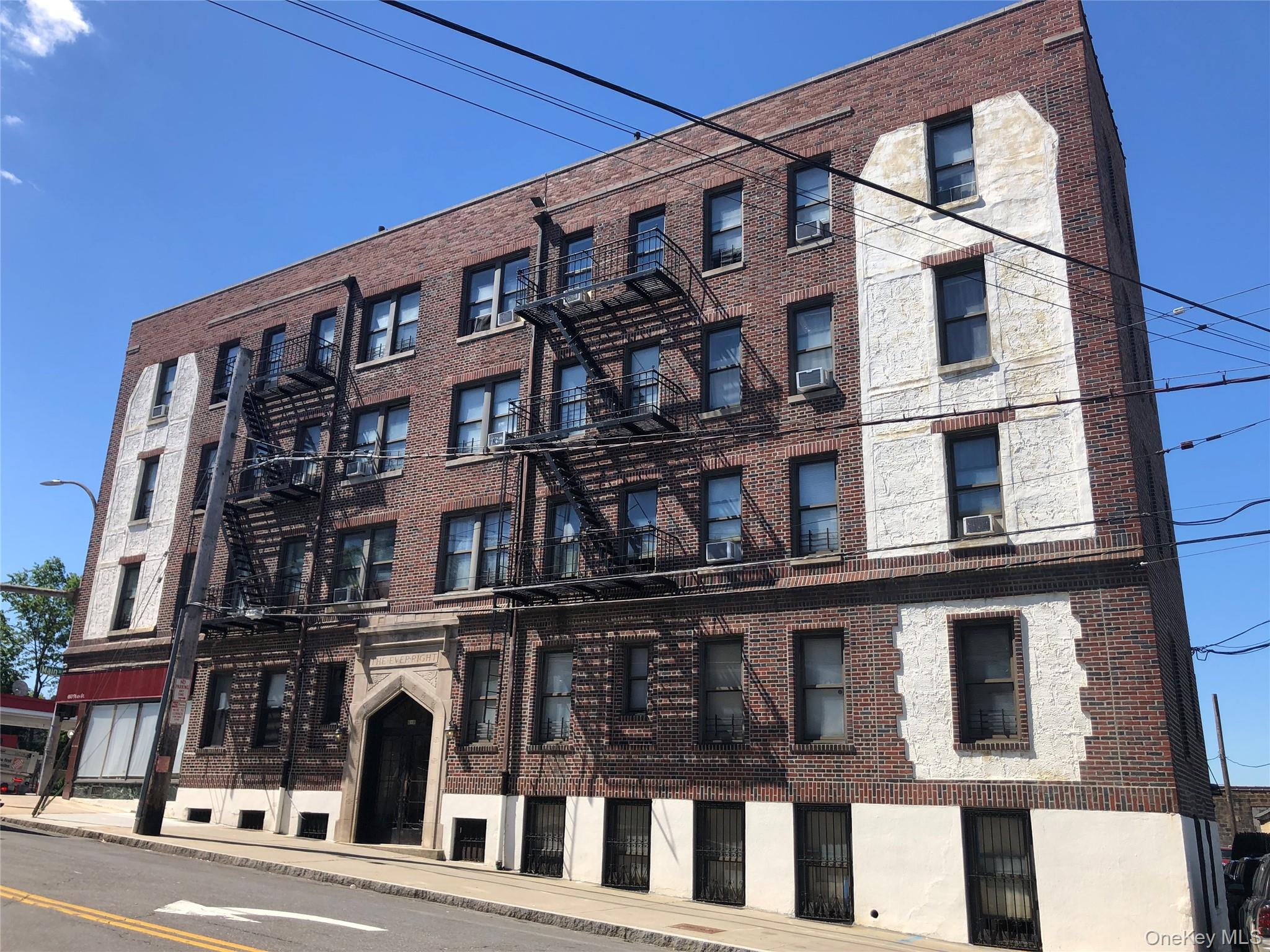 6 Webster Avenue — photo