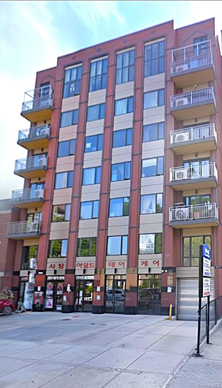 14456 Roosevelt Avenue 5a — photo