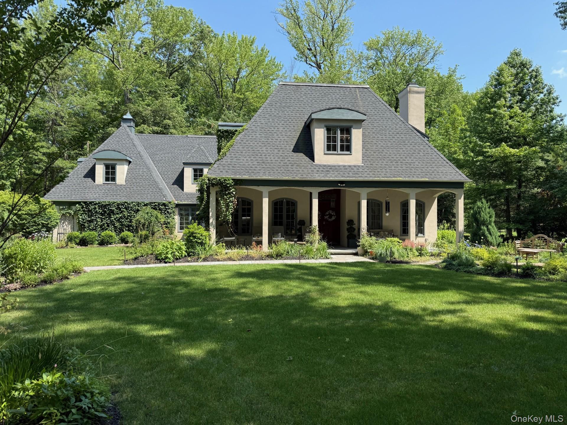 129 Washington Spring Road — photo