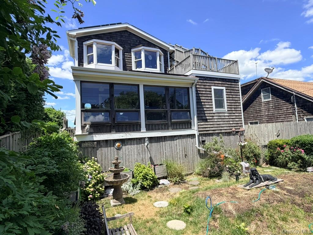118 Bayview Walk — photo