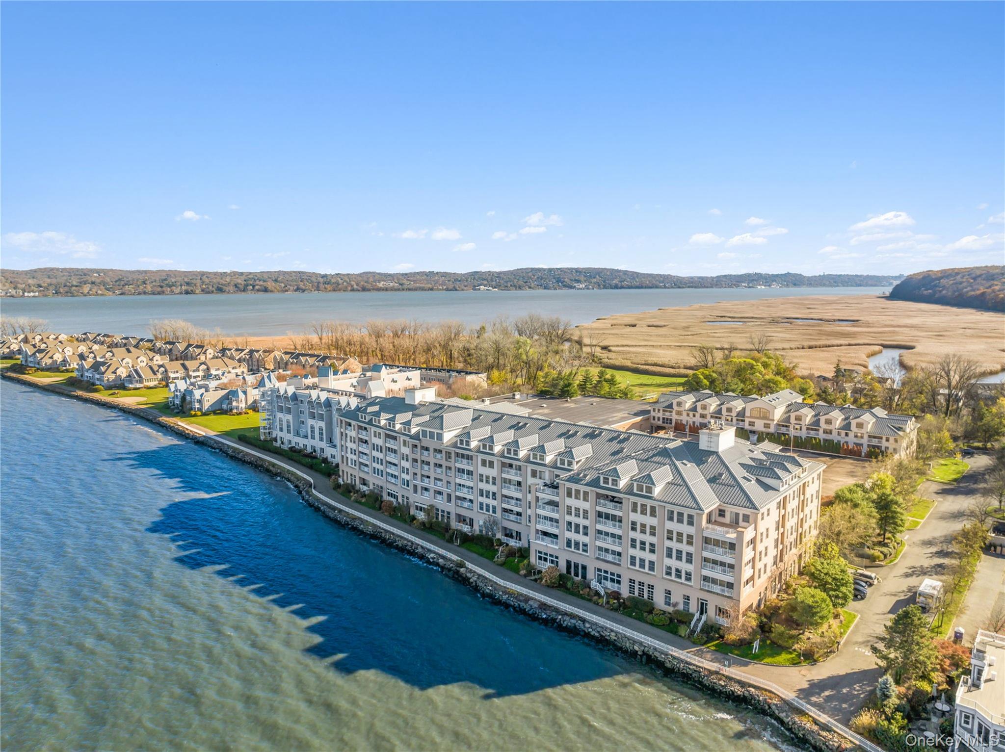 401 Harbor Cove — photo