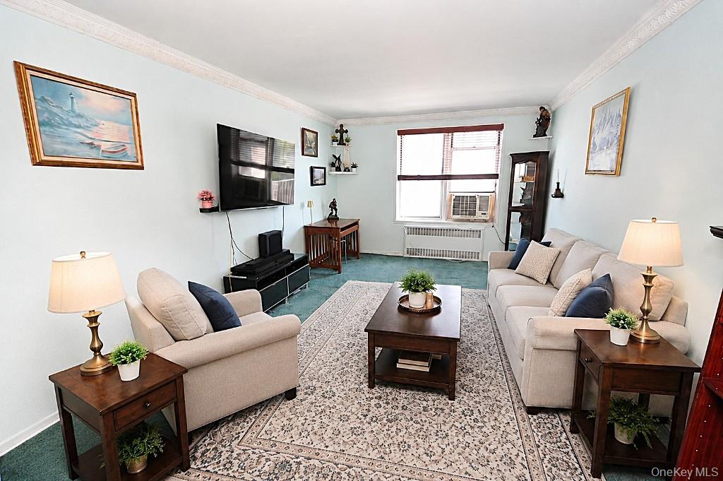 491 Riverdale Avenue 6D — photo