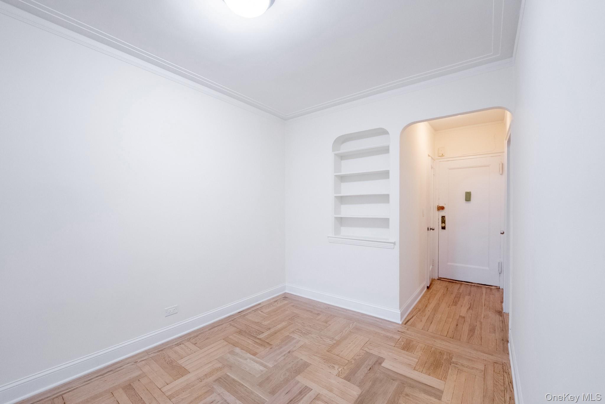 2190 Boston Road 5M — photo