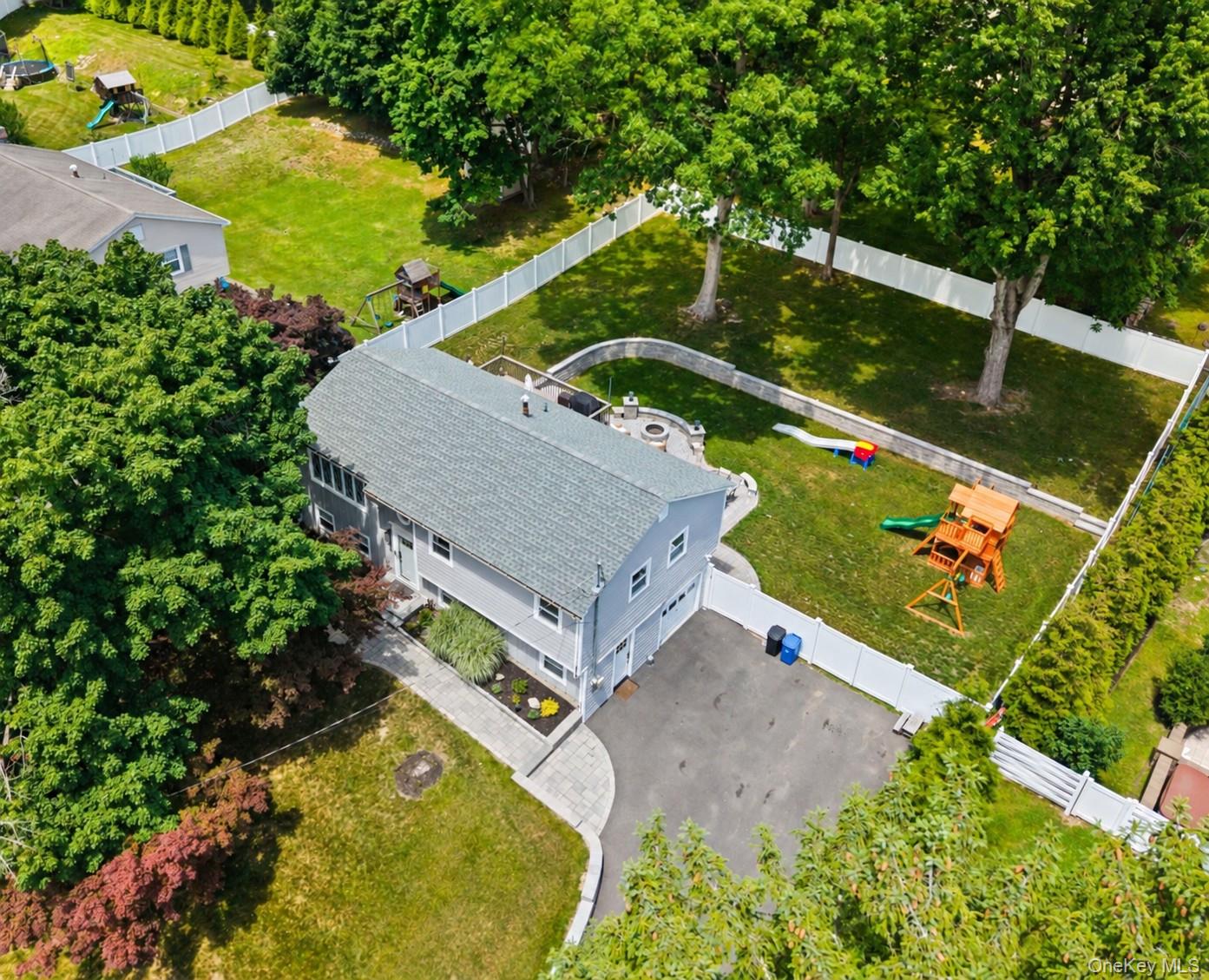 575 Babbling Brook Lane — photo