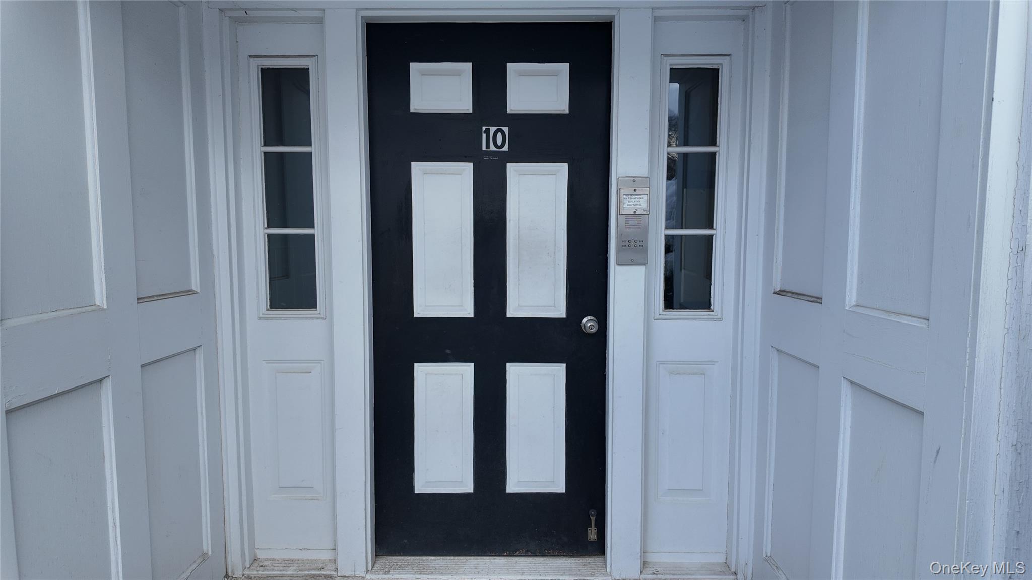 10 Lenox Court #807 — photo