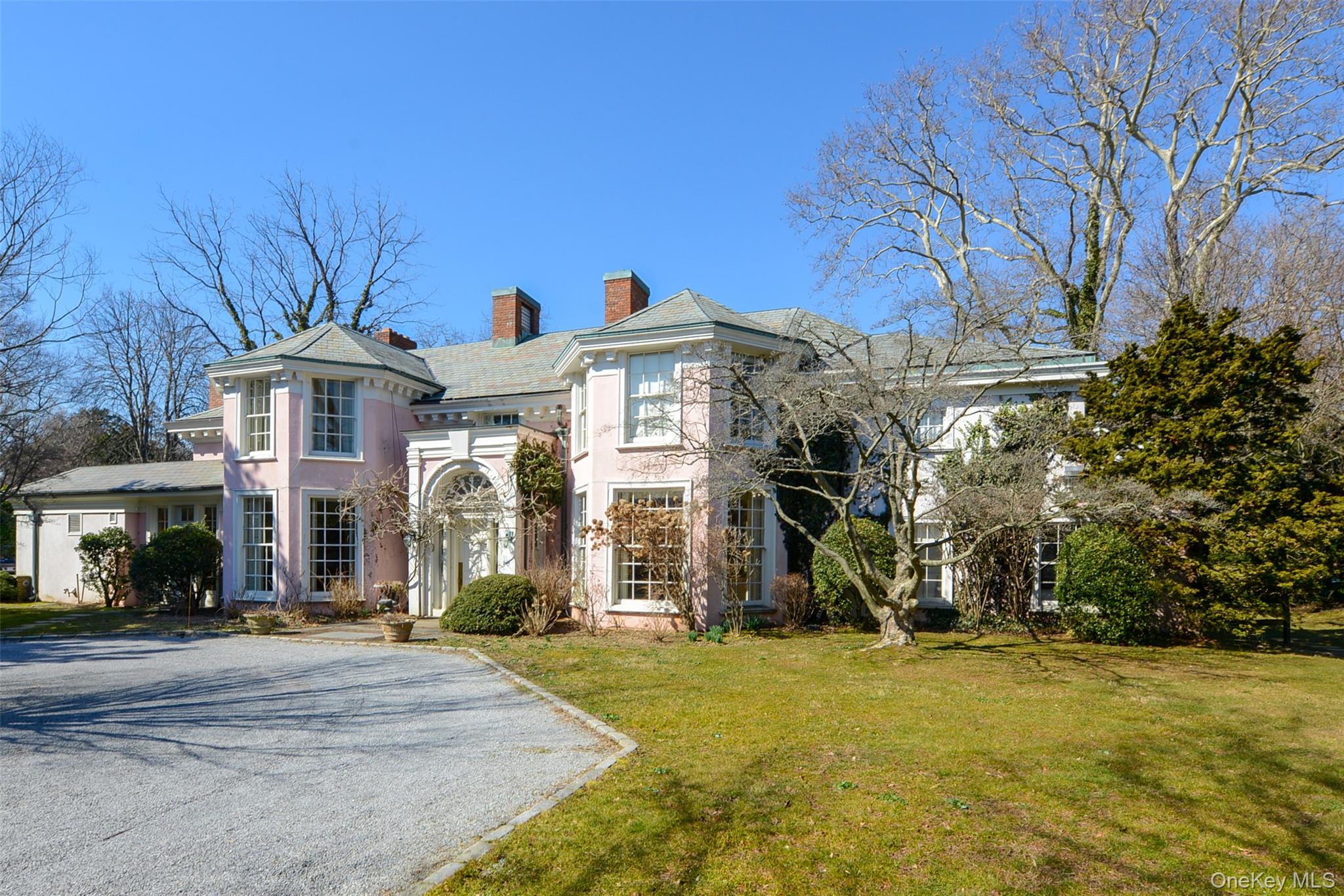 1 Pond Road — photo