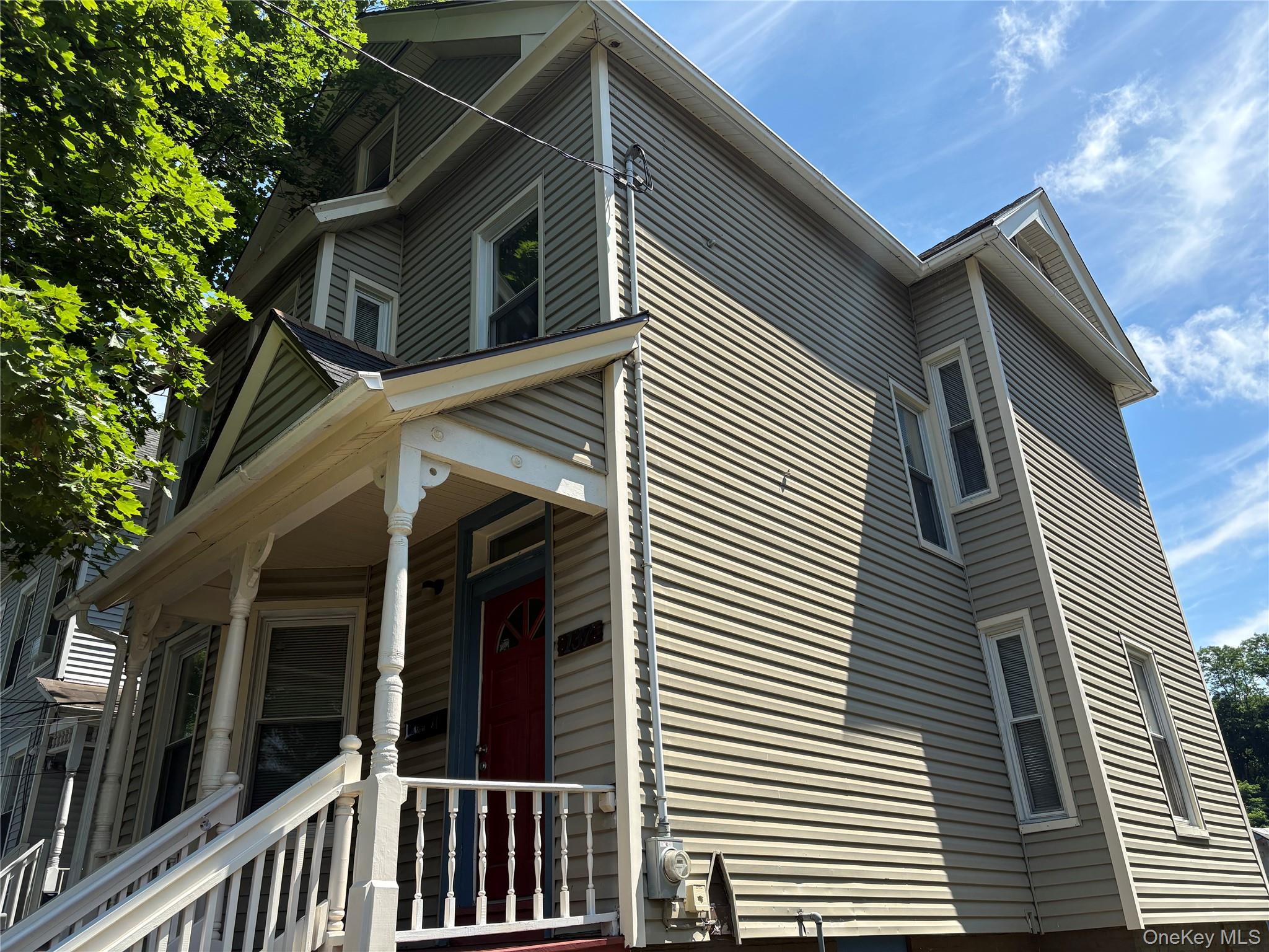 137 N Clinton Street — photo