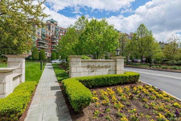 111 Cherry Valley M16 — photo