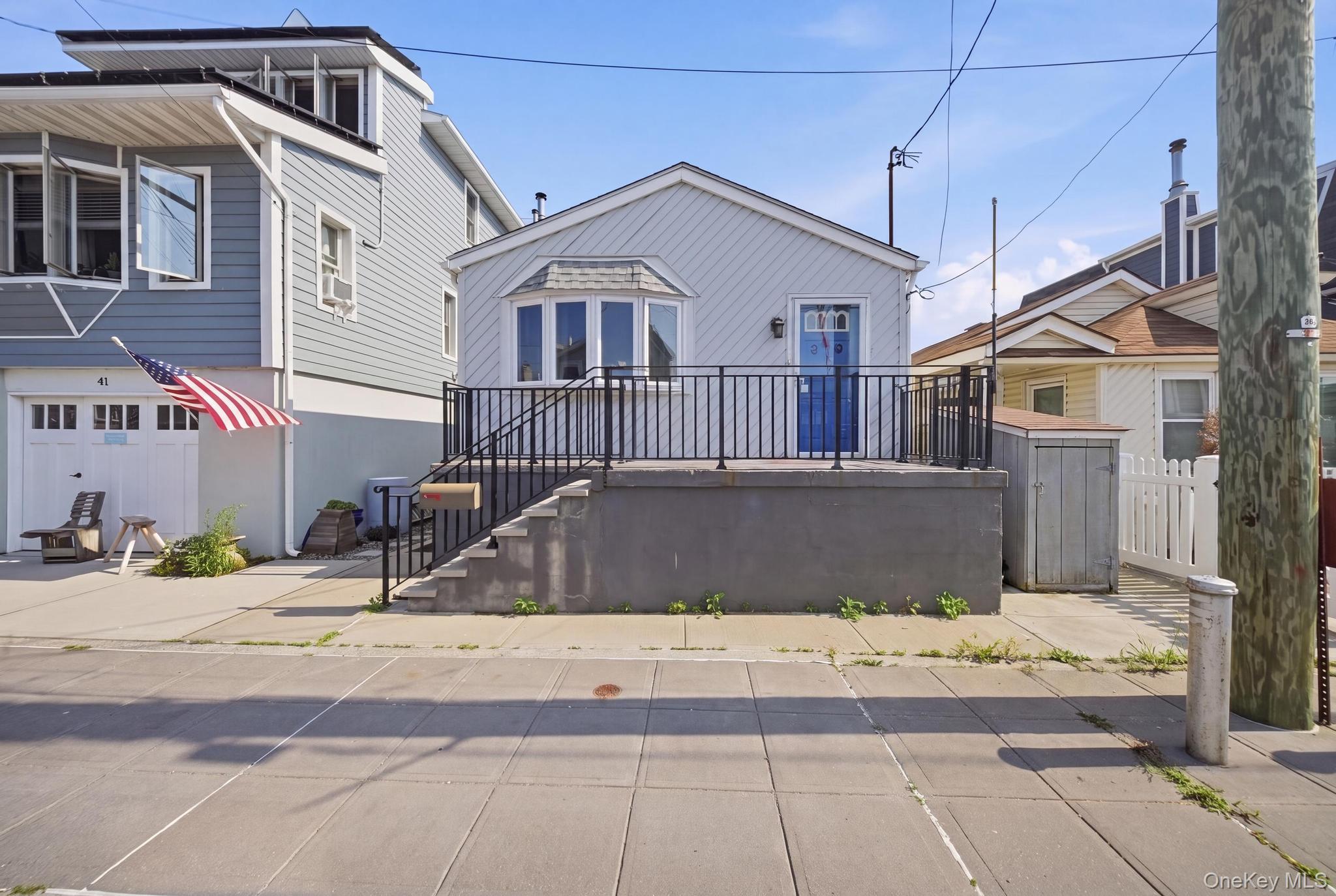 39 W 11th Road — photo